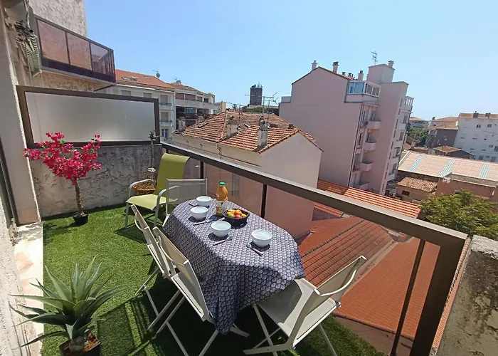 Appartement Le Semiramis By Interhome Saint-Raphaël