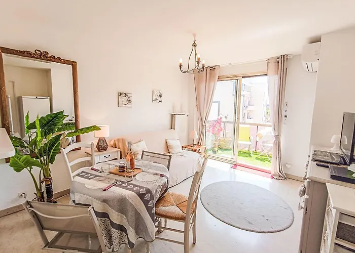 Le Semiramis By Interhome *